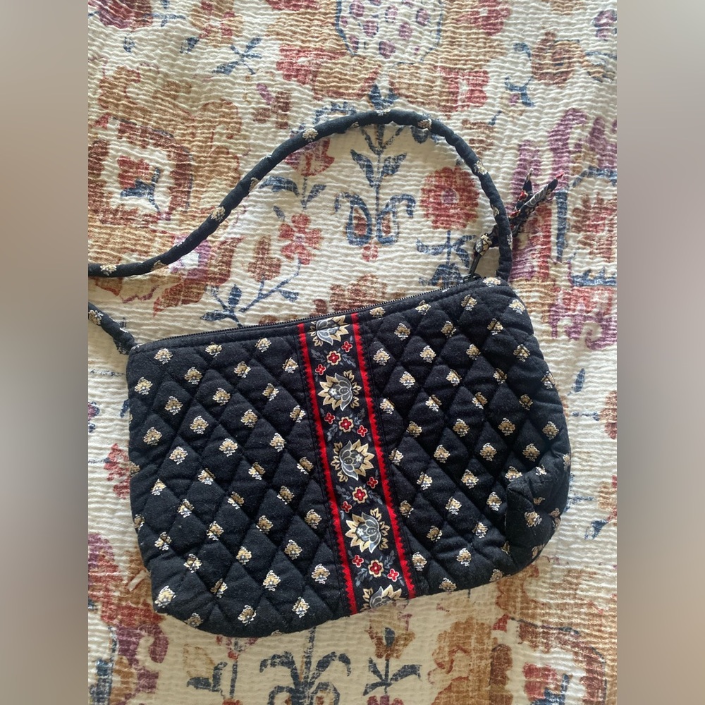 VERA BRADLEY small bag black and red.